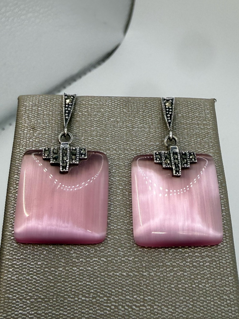 925 Sterling Silver Pink Cat Eye Glass Marcasite Art Deco Dangle Earrings